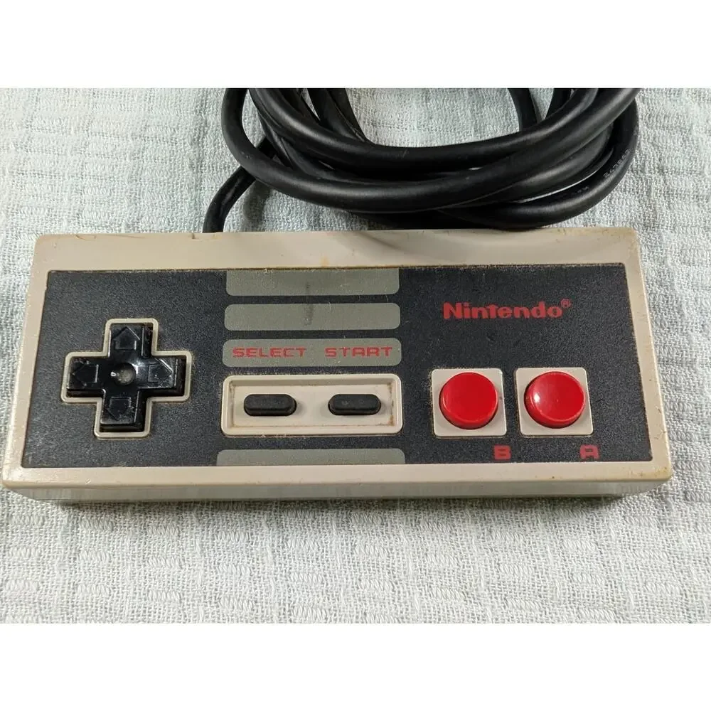 Nintendo Entertainment System (Console and Controller) - UPDATED and TESTED